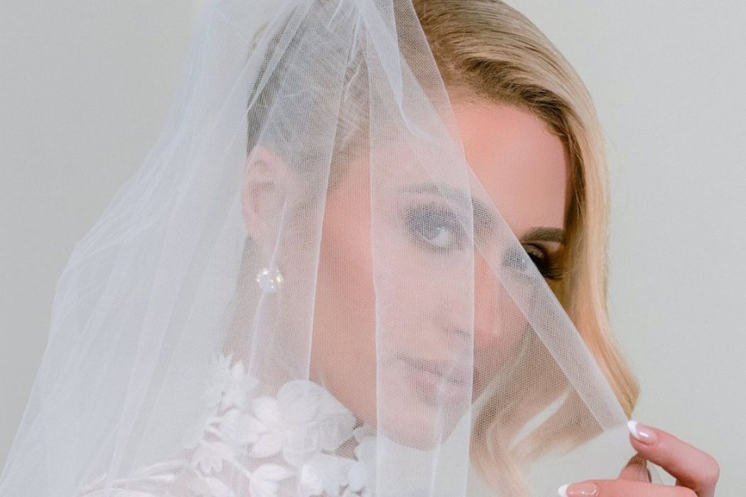 «Моя вечность начинается сегодня»: Пэрис Хилтон вышла замуж