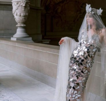 У сукні з осколків дзеркала: спадкоємиця мільярдера Айві Гетті вийшла заміж