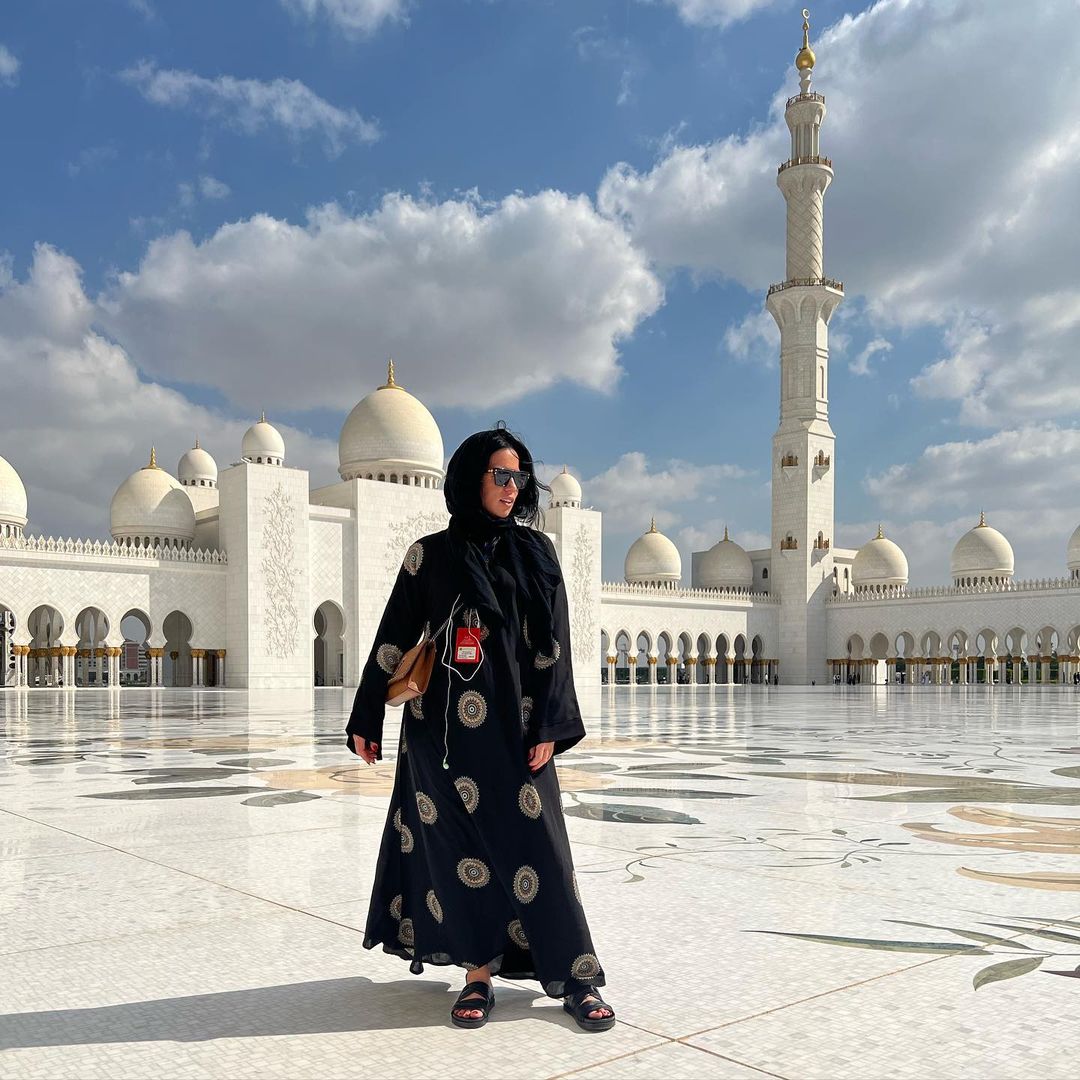 Study and travel: Ирина Горовая улетела в ОАЭ