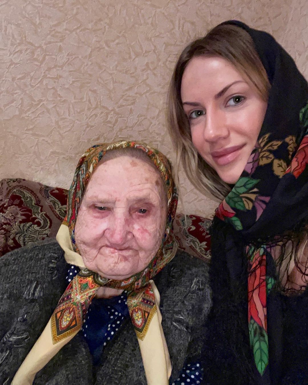 Путешествия и семейные фото: как украинские звезды отметили Рождество