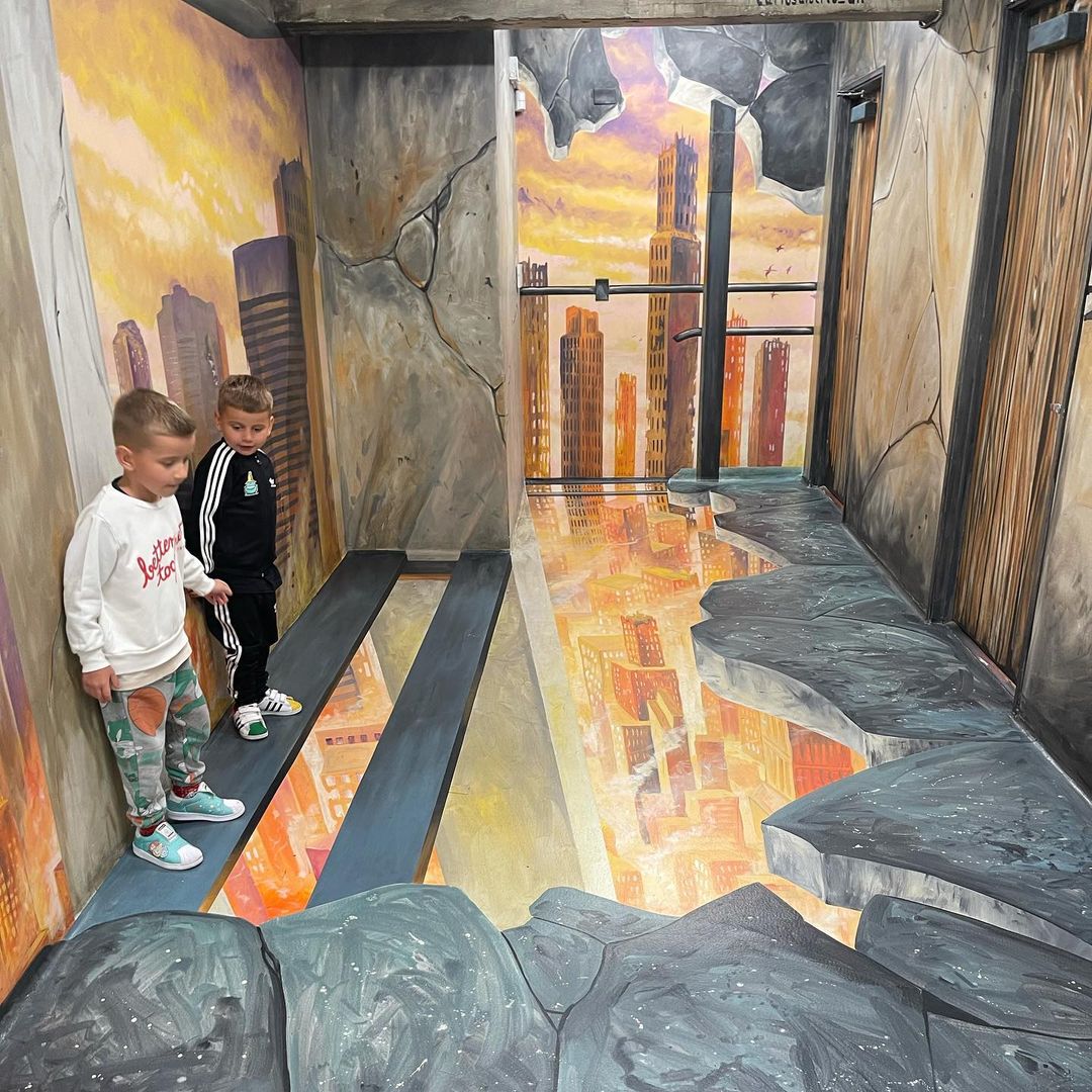 Музеи, пешие прогулки и море эмоций: Ирина Монатик с сыновьями в Лос-Анджелесе