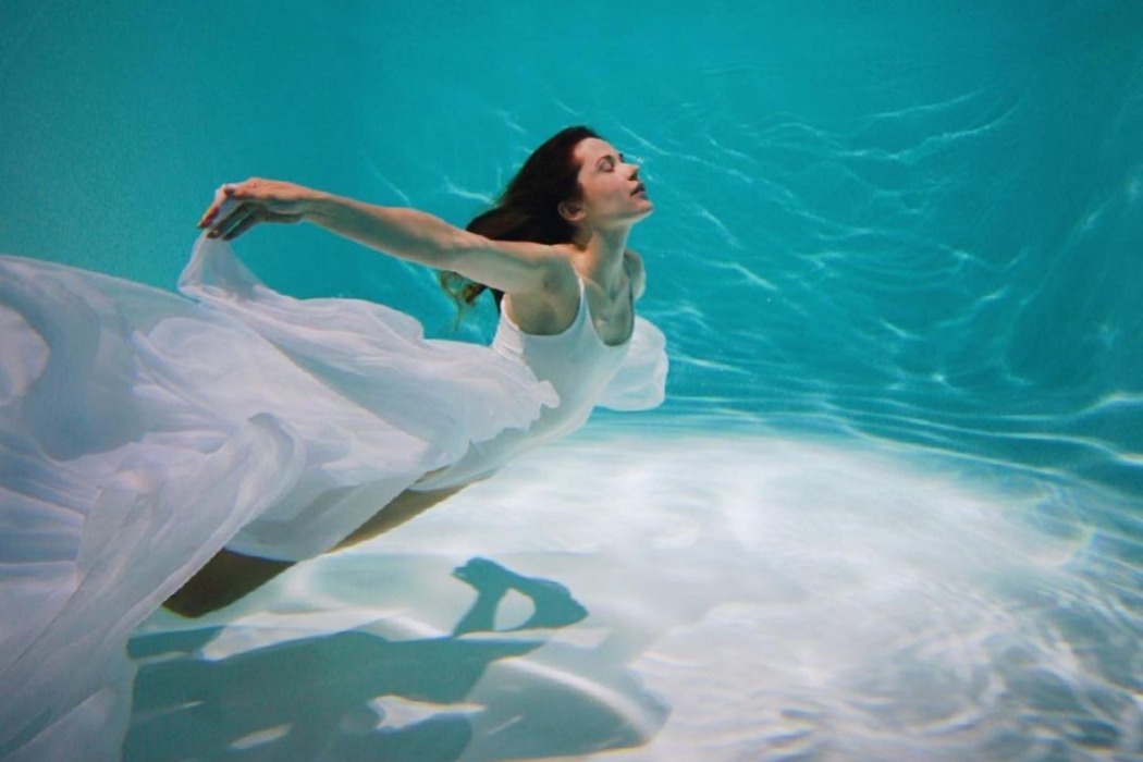 Наталка Денисенко показала кадри з фотосесії під водою
