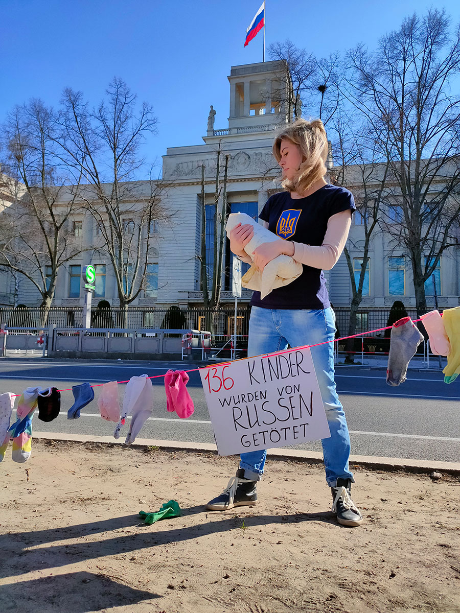 В Нью-Йорке, Берлине, Будапеште и других городах прошли Марши украинских матерей