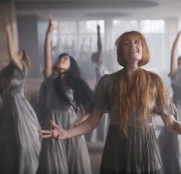 Группа Florence + The Machine представила клип, снятый в Киеве