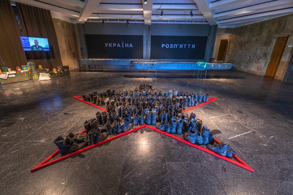 В Киеве открыли выставку про российско-украинскую войну