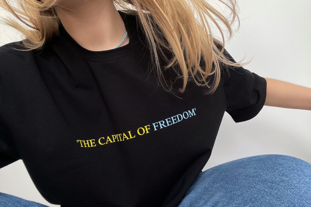 THE CAPITAL OF FREEDOM: бренд Chakshyn представил благотворительный дроп футболок