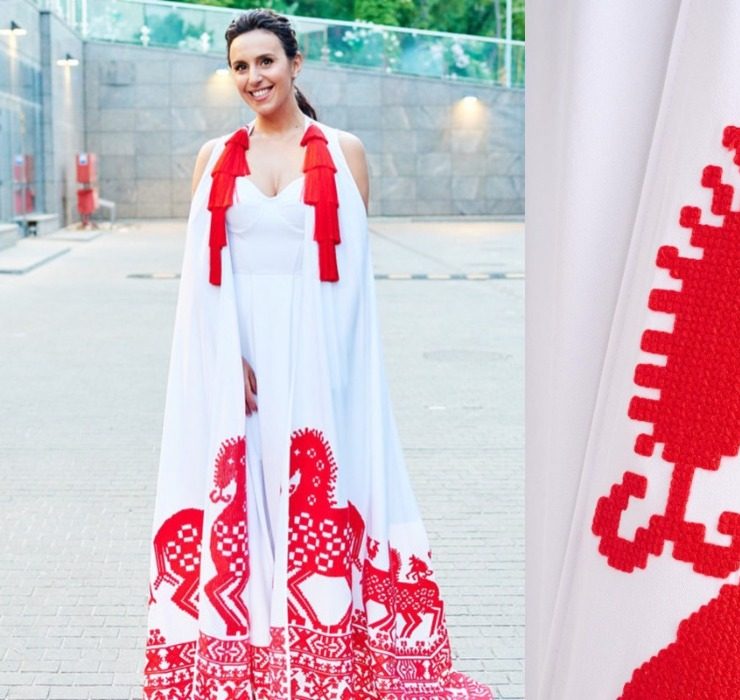 Джамала передала на аукціон сукню, в якій відкривала «Євробачення» у Києві
