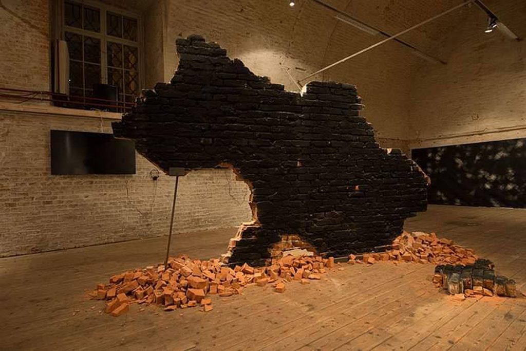 «Искусство говорит не словами»: Жанна Кадырова о проекте «Паляниця», участии в Венецианской биеннале и жизни в селе