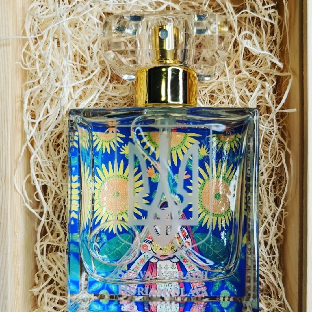 Канадський бренд Meleg Perfumes створив аромат «Слава Україні»