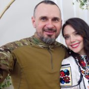 Праздник на берегу Днепра: свадьба Никиты Добрынина и Дарьи Квитковой