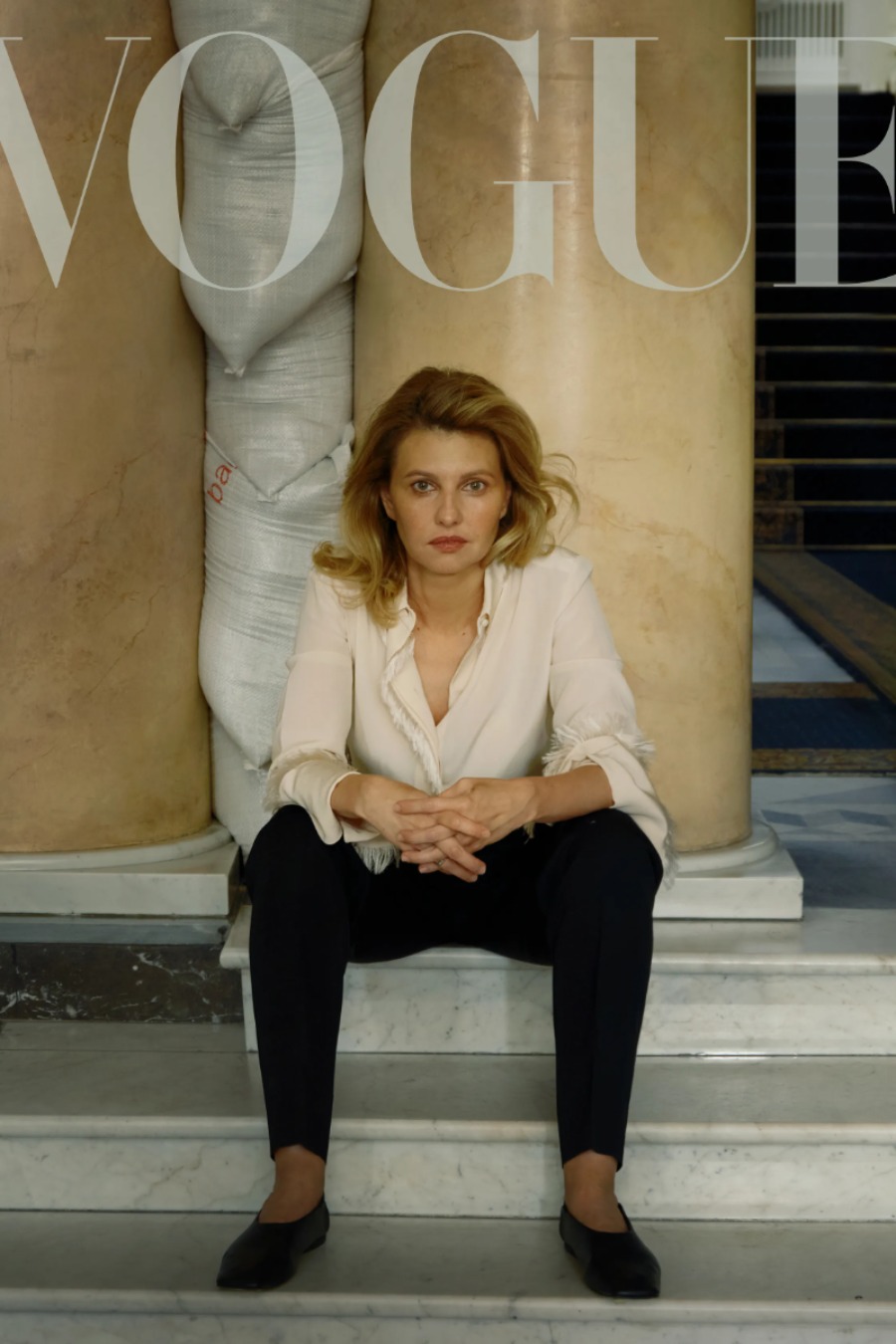 Портрет храбрости: Елена Зеленская украсила обложку Vogue