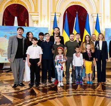 Надя Дорофеева, Юрий Горбунов и другие селебрити на церемонии награждения детей-героев
