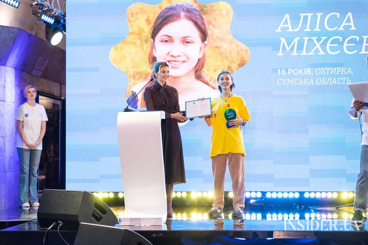 Елена Зеленская, Эмине Джапарова и другие гости церемонии UNICEF Youth Awards