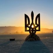 Burning Man 2021 в ленте Пэрис Хилтон, Дарьи Шаповаловой и других героев