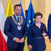 Джей Ло, Мей Маск та інші селебриті на гала-вечорі на підтримку України в Італії