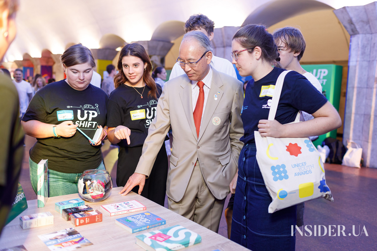 Олена Зеленська, Еміне Джапарова та інші гості церемонії UNICEF Youth Awards