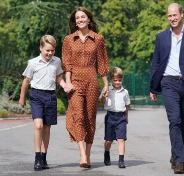 Кадр дня: Кейт Міддлтон і принц Вільям відвели дітей до школи