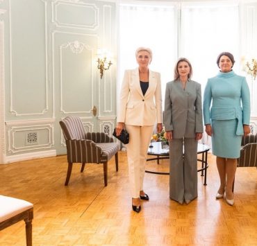 Зустріч перших леді: Олена Зеленська поспілкувалася з дружинами глав Польщі і Литви