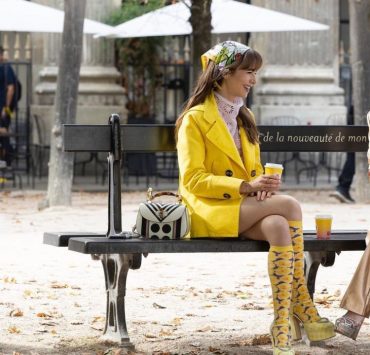 Все, що потрібно знати про третій сезон серіалу «Емілі в Парижі»