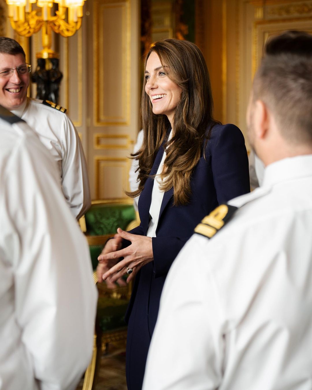 Кейт Міддлтон у костюмі Alexander McQueen на зустрічі з Королівським флотом