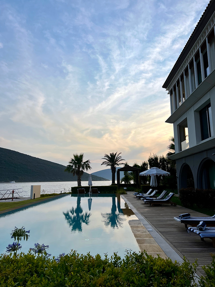 Hotel Guide Ольги Торнер: Черногория – роскошный отдых и детокс по Анри Шено в отеле One&#038;Only