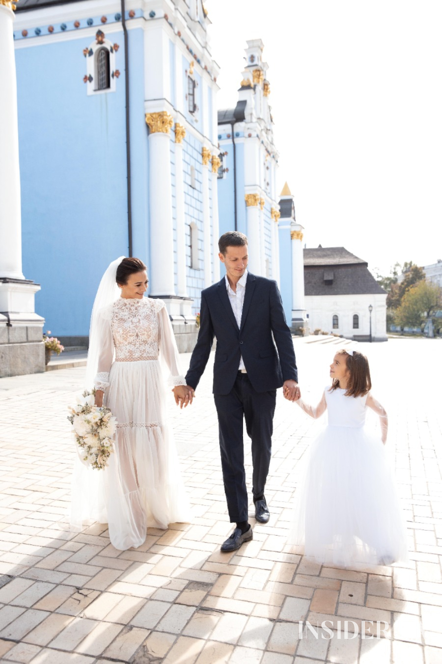 Илона Гвоздева рассказала о церемонии венчания с мужем: эксклюзивные фото и видео