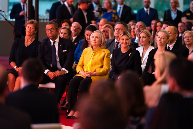 Хиллари Клинтон, Джимми Фэллон и другие гости презентации Фонда Елены Зеленской в Нью-Йорке