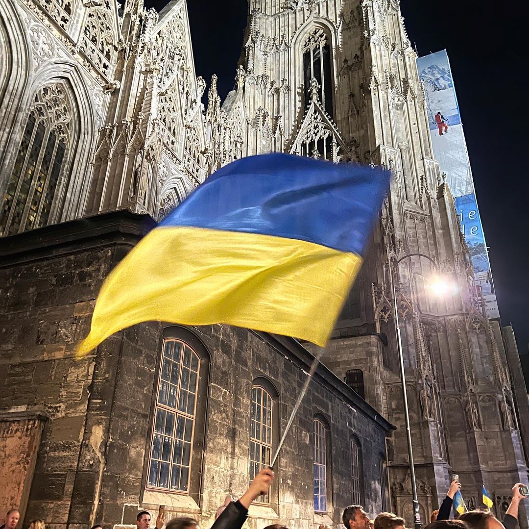 В Нью-Йорке, Оттаве и других городах мира прошли митинги из-за массовой атаки на Украину