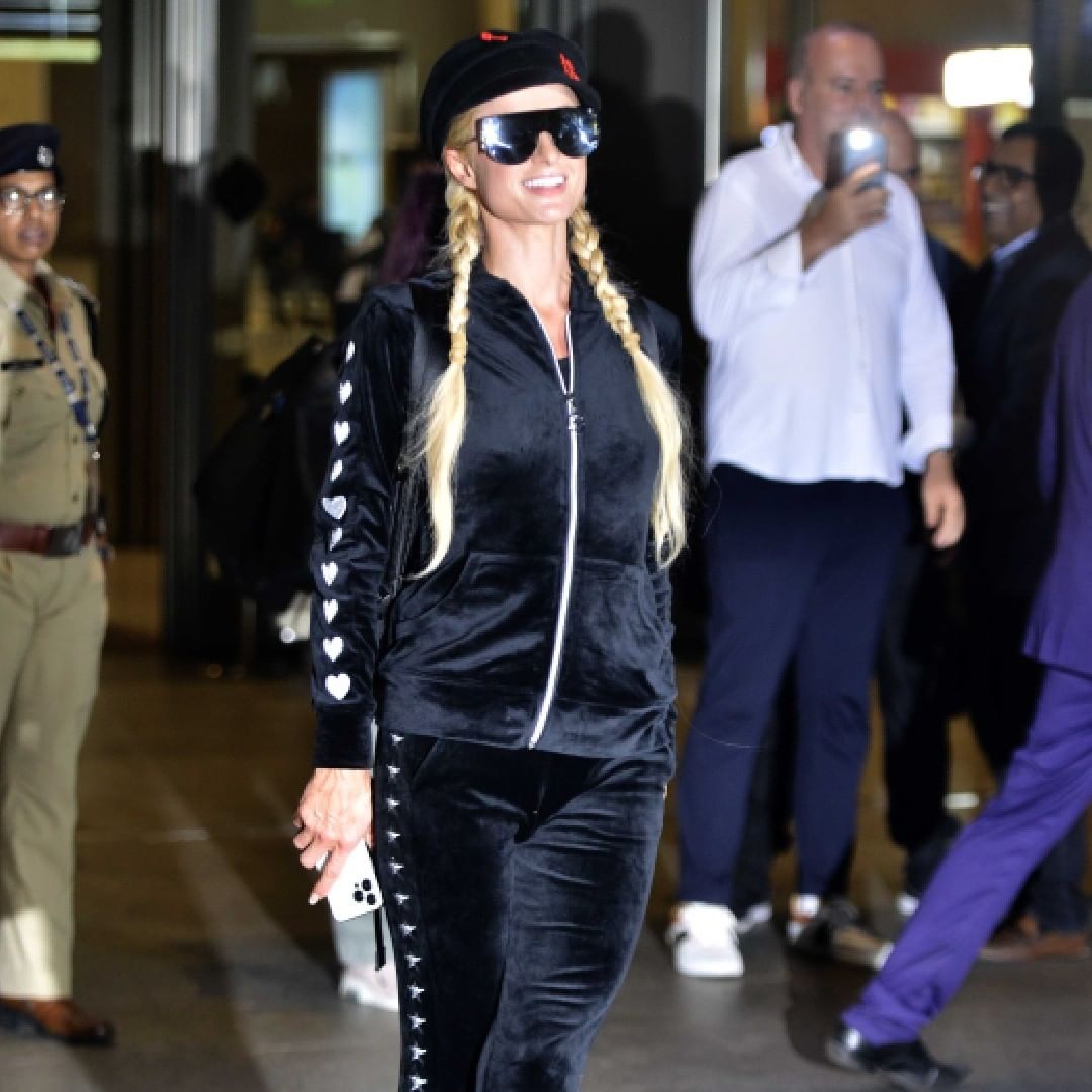 Носії: Періс Хілтон у кепі Ruslan Baginskiy прибула в аеропорт Мумбаї
