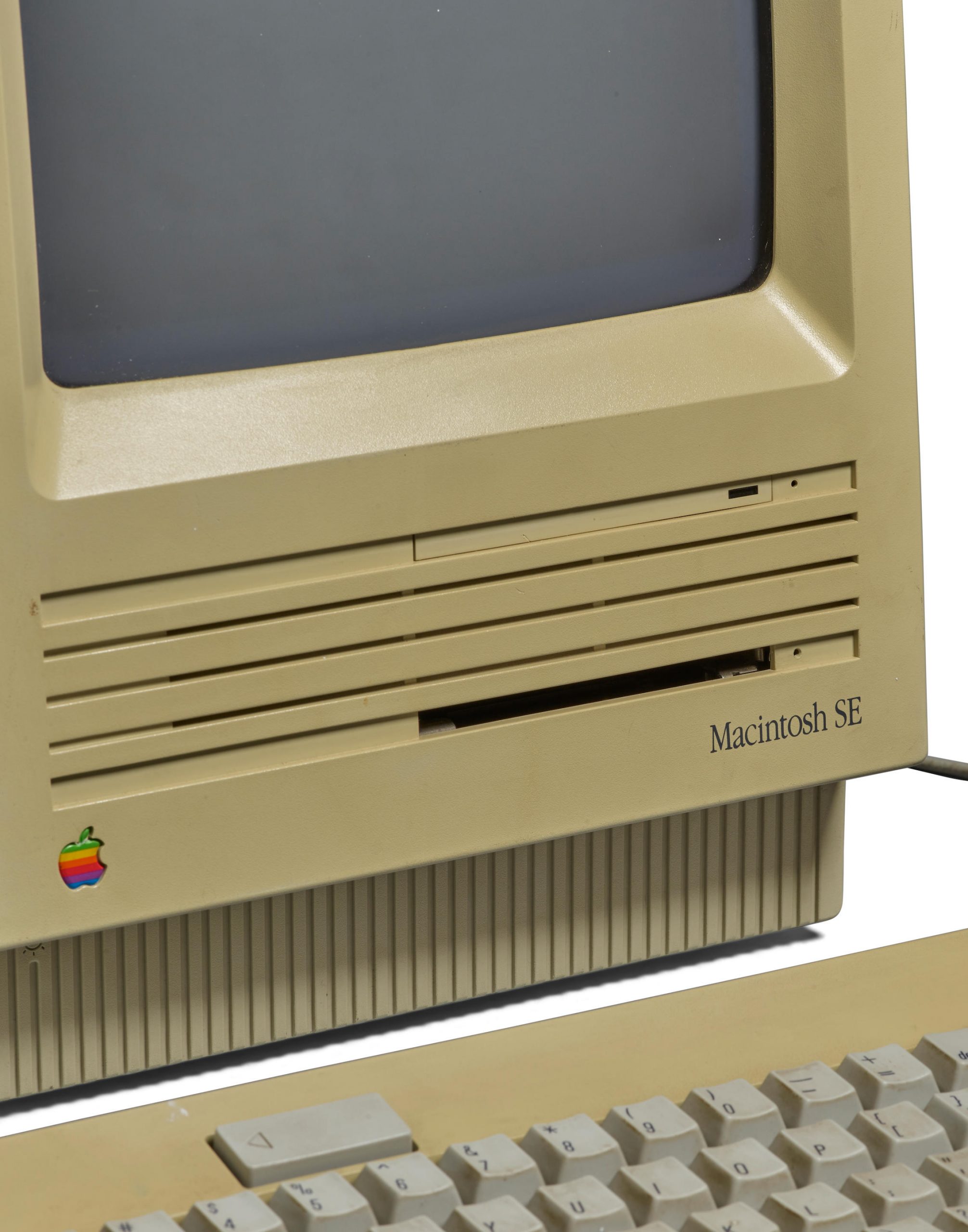 Компьютер Macintosh SE Стива Джобса выставлен на аукцион