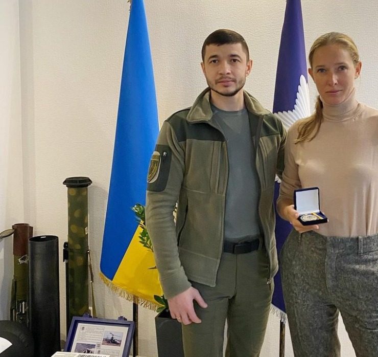 «Мы не сдадимся»: Катя Осадчая получила награду от Нацполиции