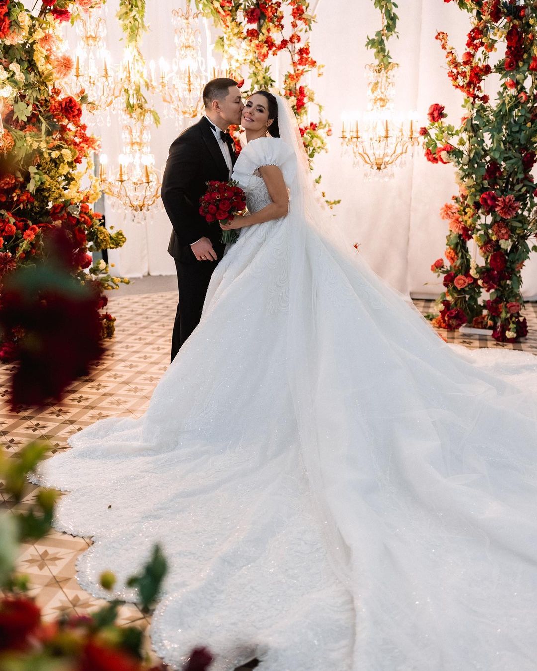 Иванна Онуфрийчук и Алмаз отметили первую годовщину свадьбы