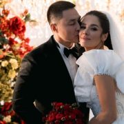 «Любовь всей моей жизни»: Хейли и Джастин Бибер отмечают четвертую годовщину свадьбы