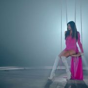Трек для вихідних: Michelle Andrade представила нове dance video на пісню Mirror