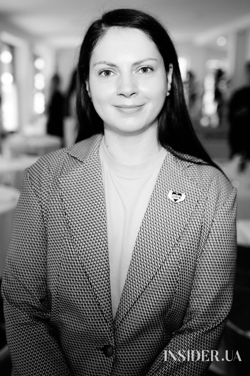 Міша Романова, Марта Адамчук та інші дівчата на благодійному бранчі «Жіноча сила»