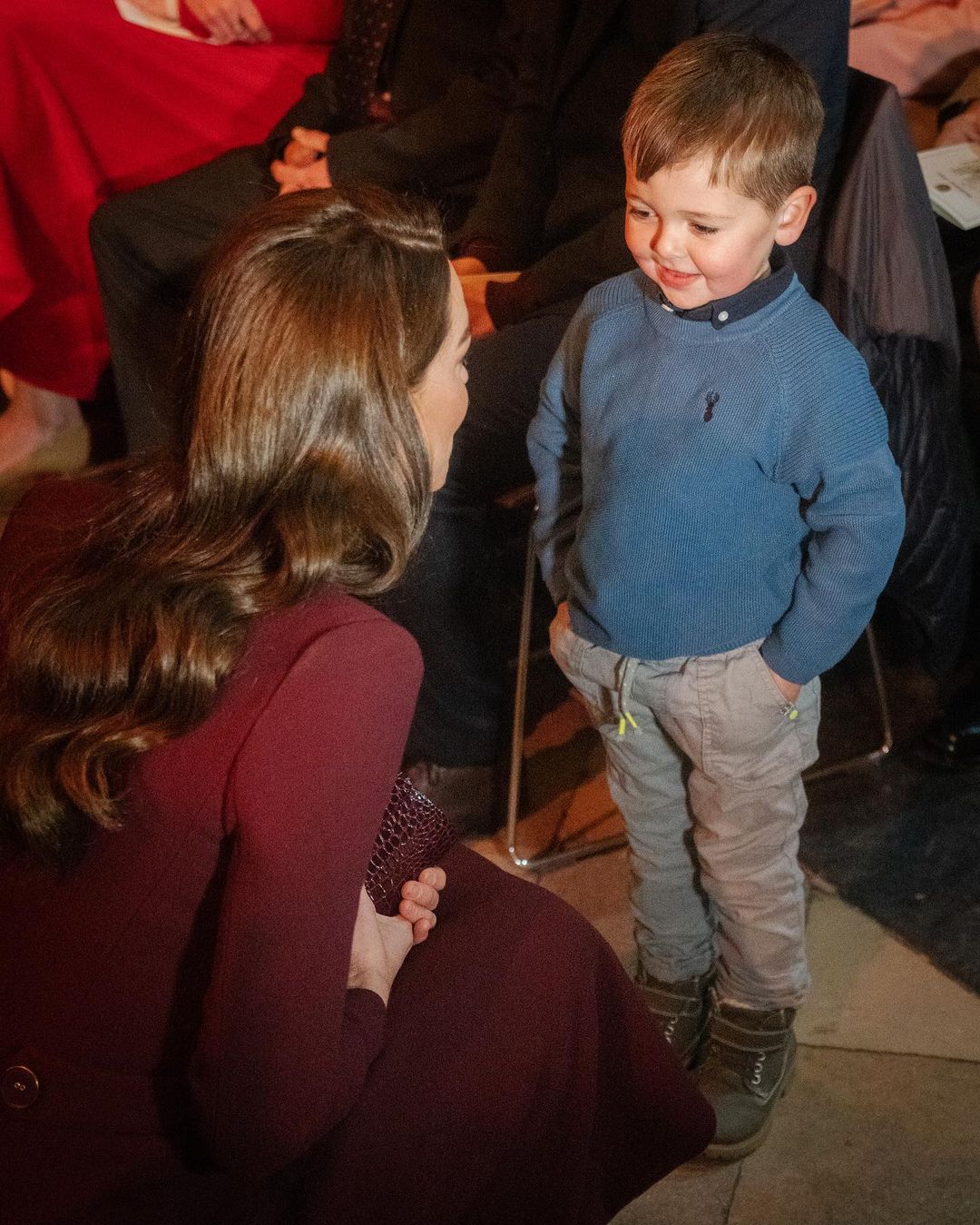 Різдвяний family look: принц і принцеса Уельські з дітьми у Вестмінстері