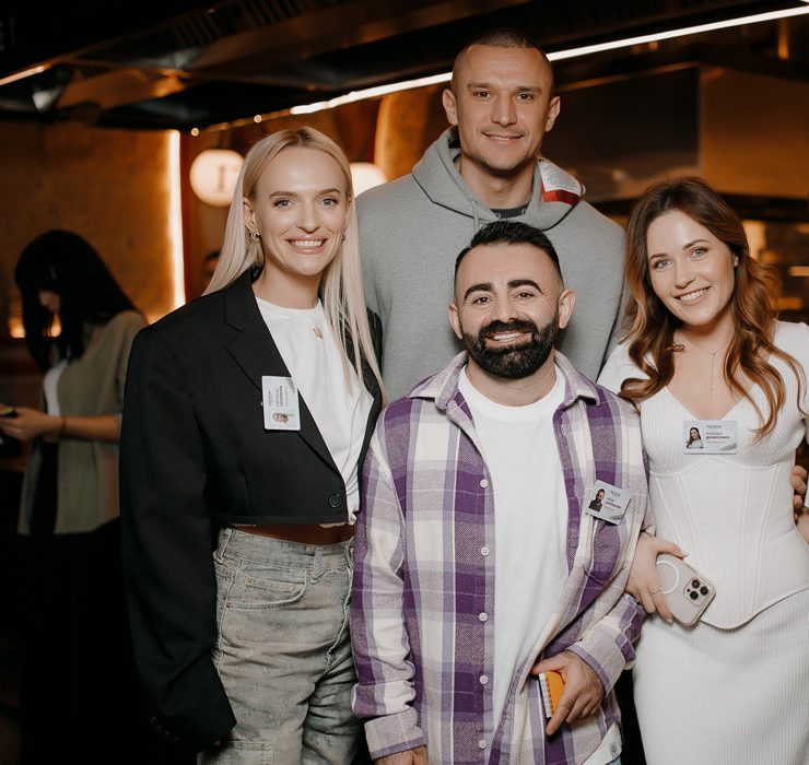 Тарас Цимбалюк та інші зірки стали офіціантами на благодійному заході у Fish Fetish