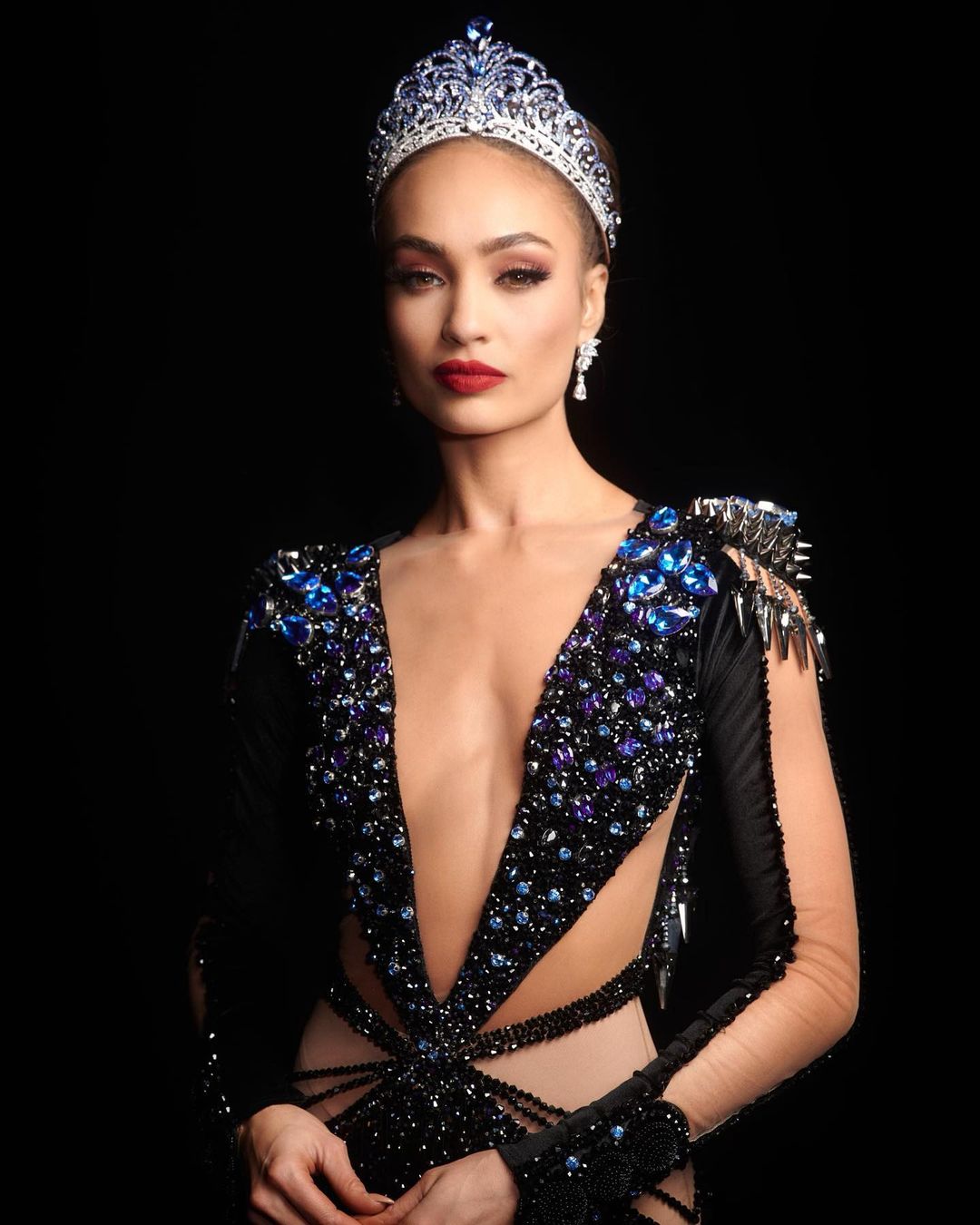 «Мисс Вселенная» – 2022: имя победительницы и скандал из-за участия россиянки