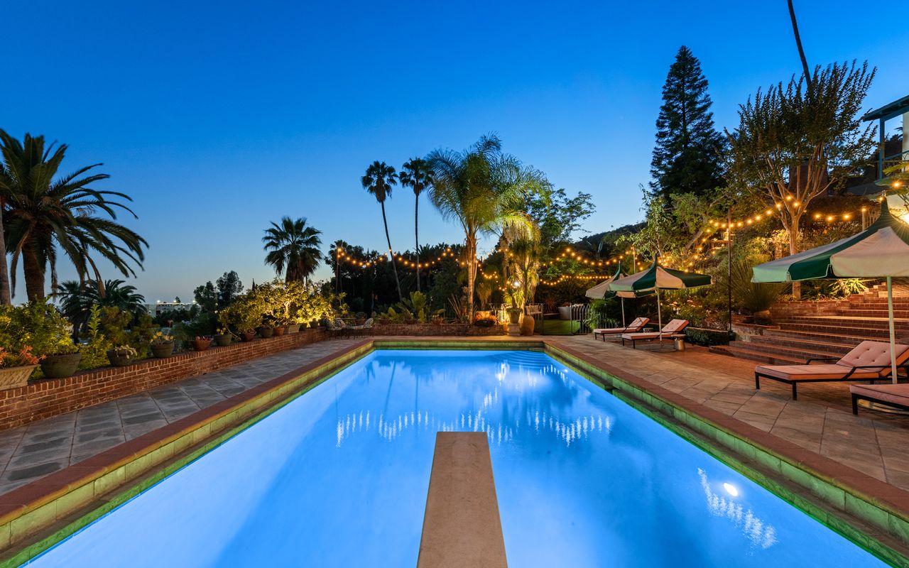 Хелен Миррен продает свой дом в Лос-Анджелесе: рассматриваем интерьер