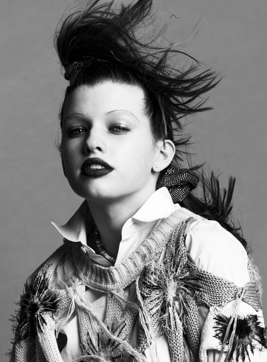 15-летняя дочь Миллы Йовович украсила обложку MINI V Magazine