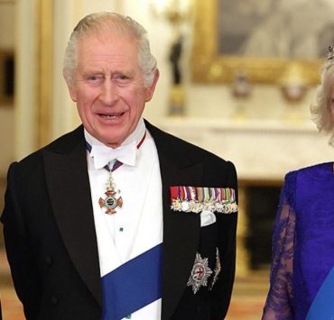 Нарушая традиции: супруга Карла III наденет на коронацию корону королевы Марии