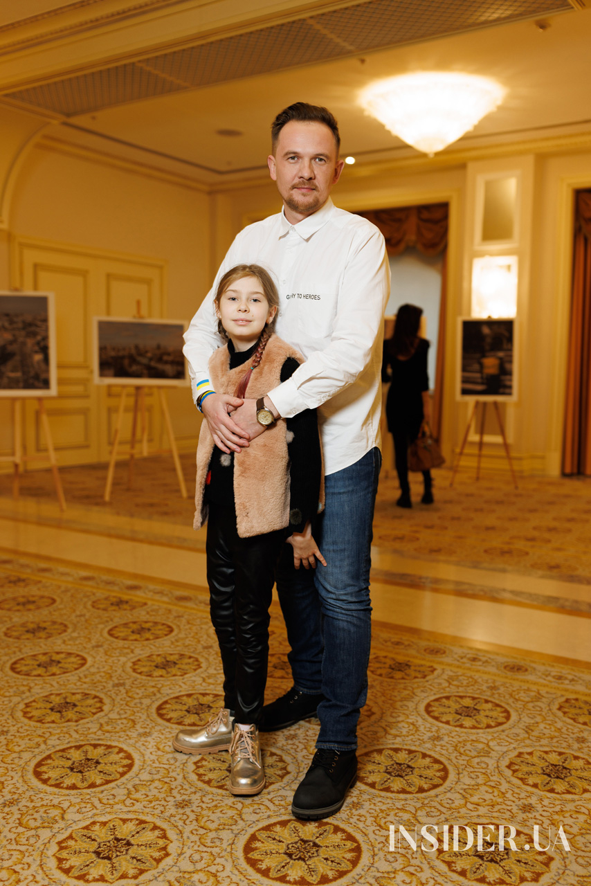 Дантес, Соня Плакидюк та інші гості благодійної фотовиставки «Закохані в Київ» у готелі Fairmont