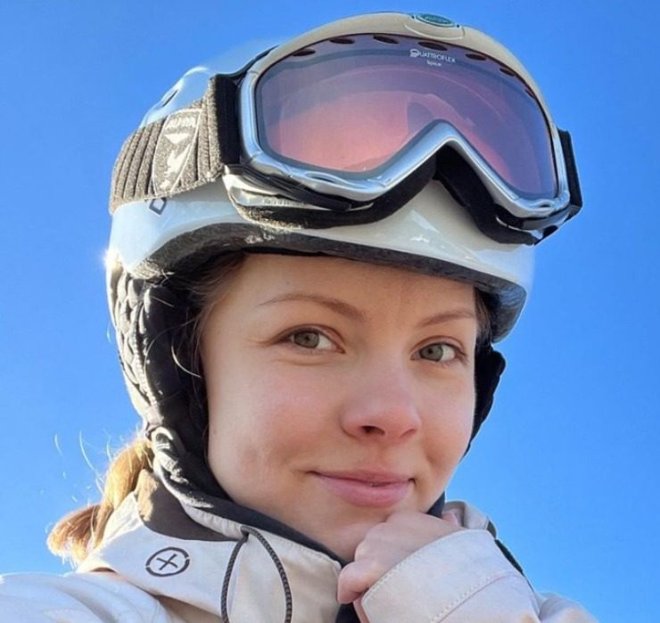 Побеждая страх: Алена Шоптенко впервые стала на лыжи