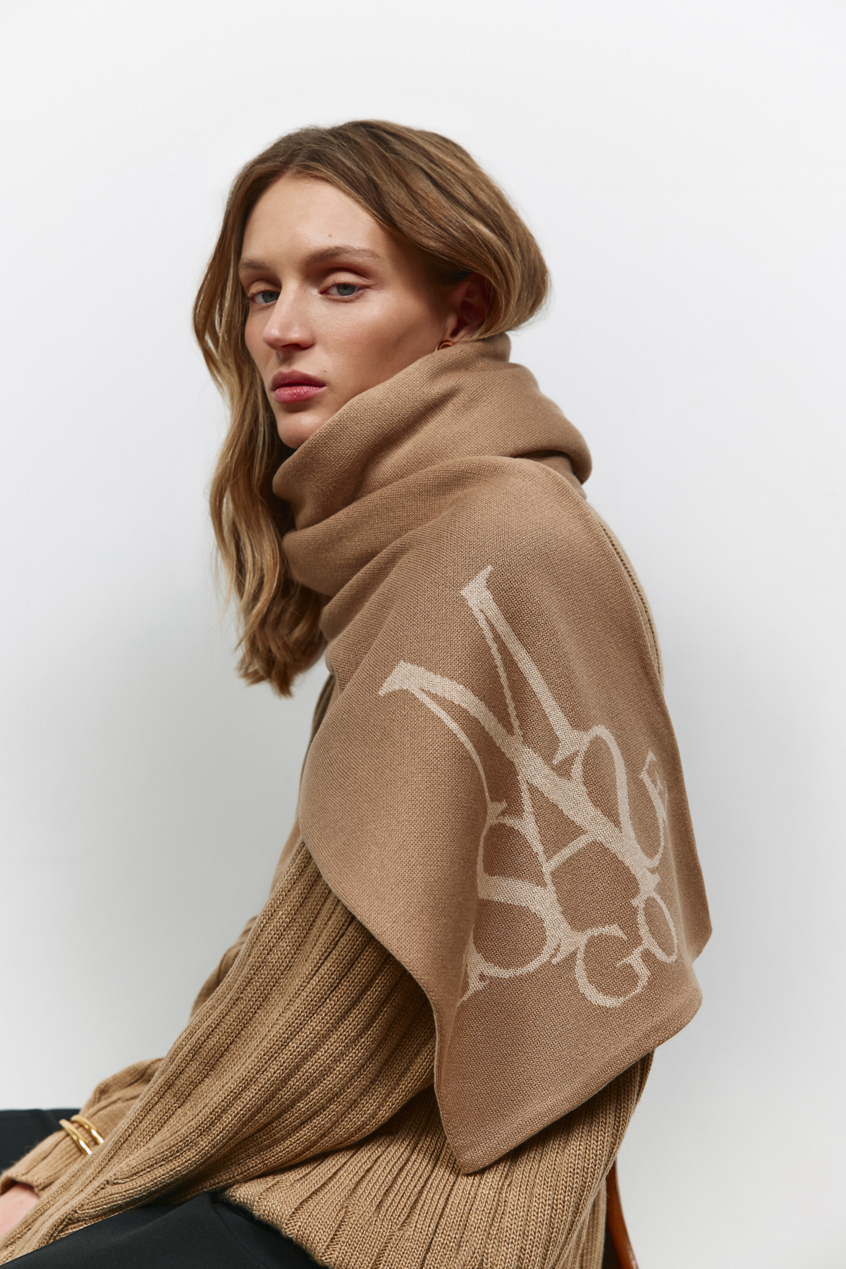 Вільні силуети і м&#8217;які текстури: розглядаємо трикотажну колекцію бренду Marsego