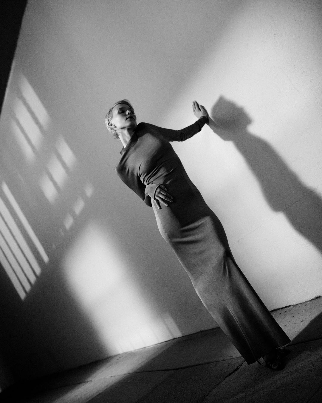 Зразковий стиль: акторка Іванна Сахно в сукні YSL в об’єктиві Яни Яцюк
