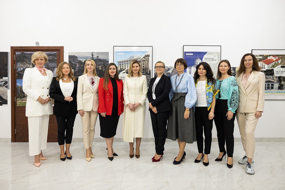 Олена Зеленська зустрілася з президентом ОАЕ: розглядаємо образ першої леді