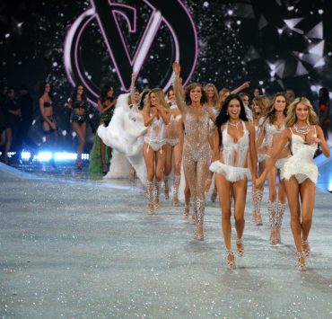 Victoria&#8217;s Secret оголосили про повернення fashion-шоу