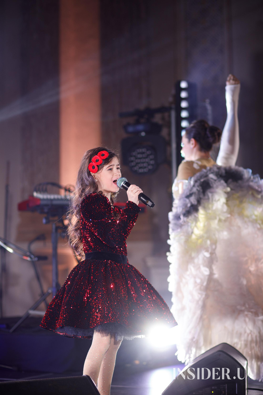 Макс Барських, Міша Романова та інші артисти підтримали благодійний вечір фонду «Мамине серце»