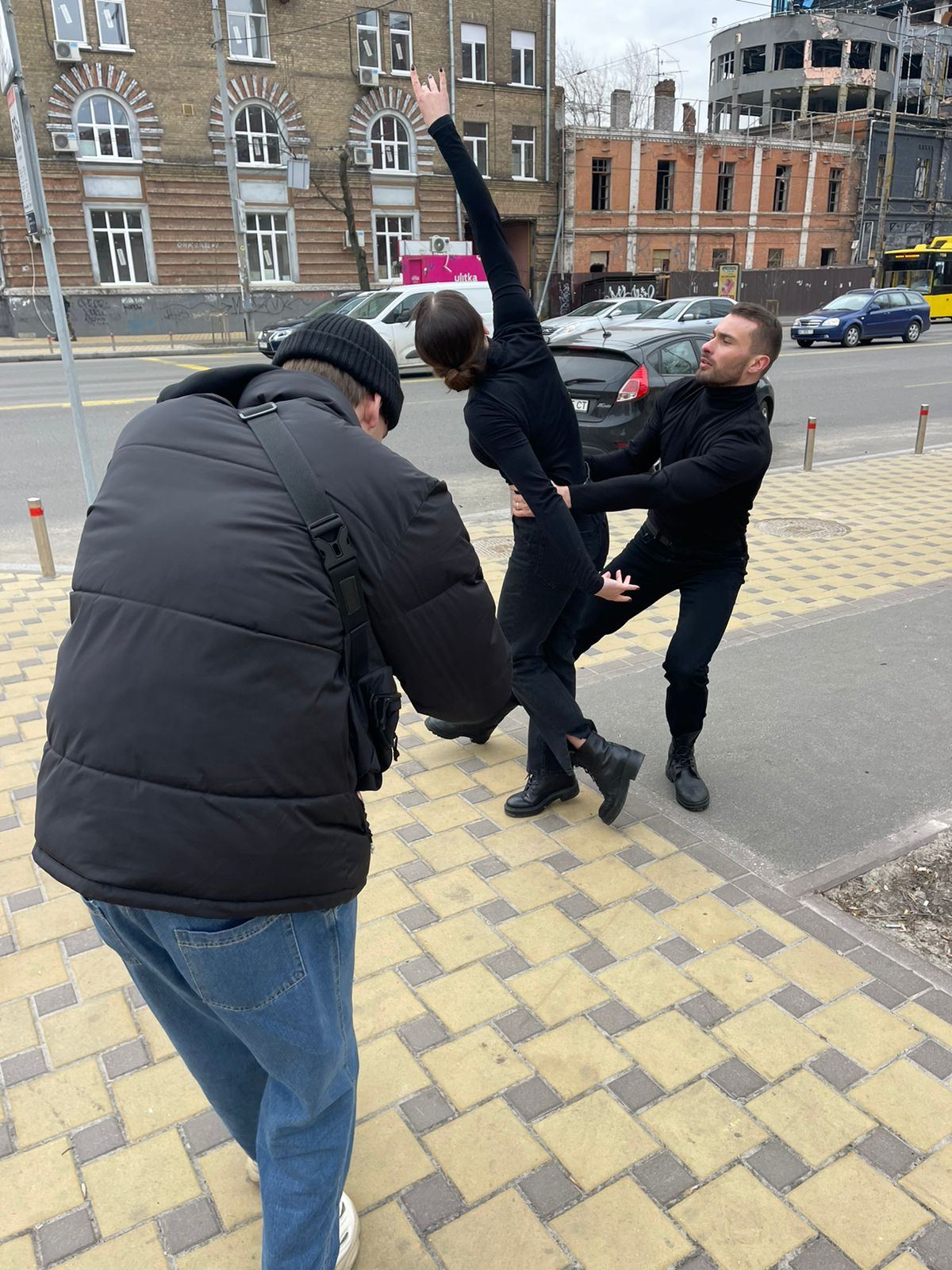 Анна Різатдінова і Олександр Прохоров станцювали на вулицях Києва для соціального відеопроєкту