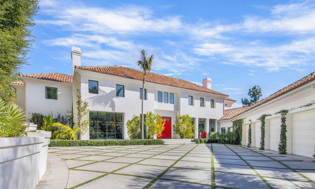 Ева Лонгория продает свой дом в Калифорнии: рассматриваем интерьер